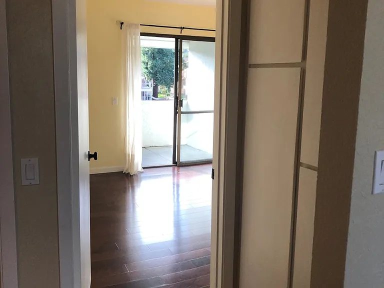 500 Glenwood Cir #230 — Photo 9