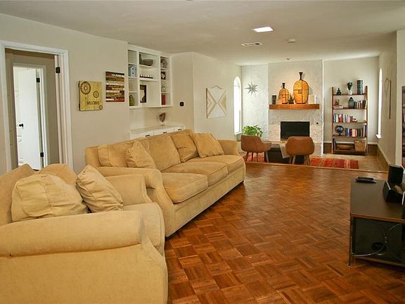 5th image of 1308 Woodvine Dr