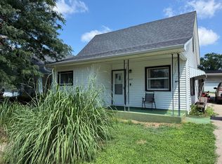 613 E Main St, Beloit, KS 67420