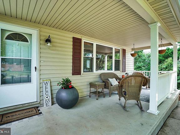 2nd image of 3367 Appleford Way