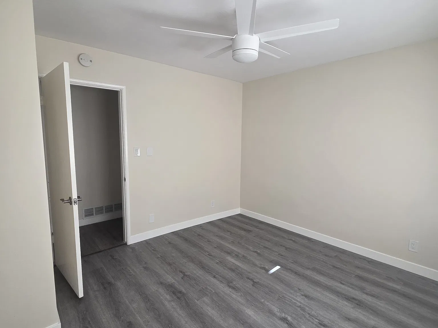 6565 Monte Vista Dr — Photo 3