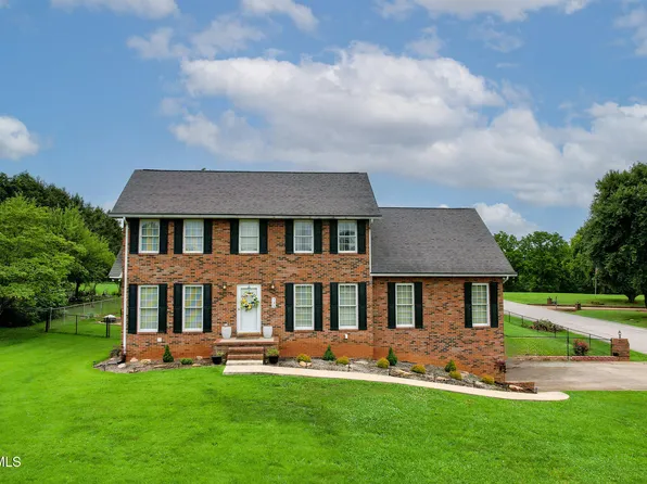 735 Redwood Dr, Mt Carmel, TN 37645