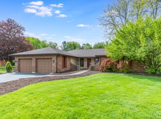 277 Little Stonegate Ct, Trout Valley, IL 60013