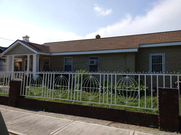 (undisclosed Address), East Elmhurst, NY 11369