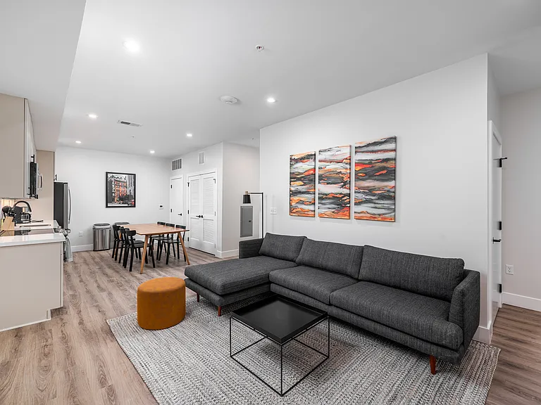 Cypress on Vine Co-Living — Photo 19