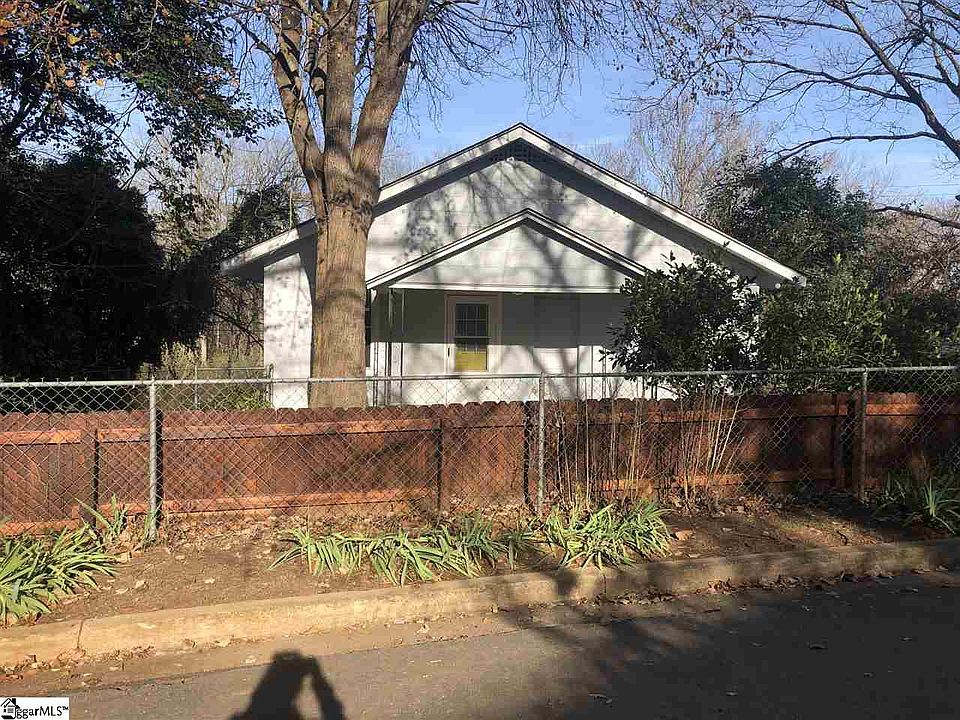 1st image of 116 Odom Cir