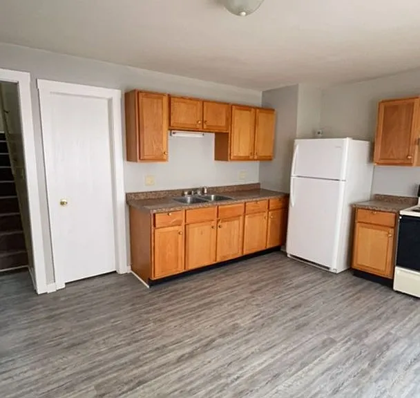 906 W. Main St — Photo 12