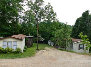 34 Woodrows Ln, Franklin, NC 28734