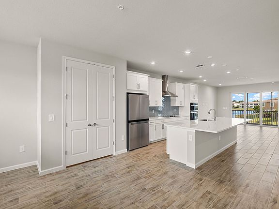 5th image of 4563 Arboretum Cir Unit 202