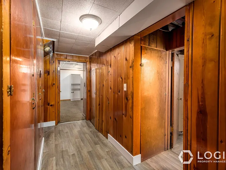 654 32nd St #DOWNSTAIRS — Photo 2