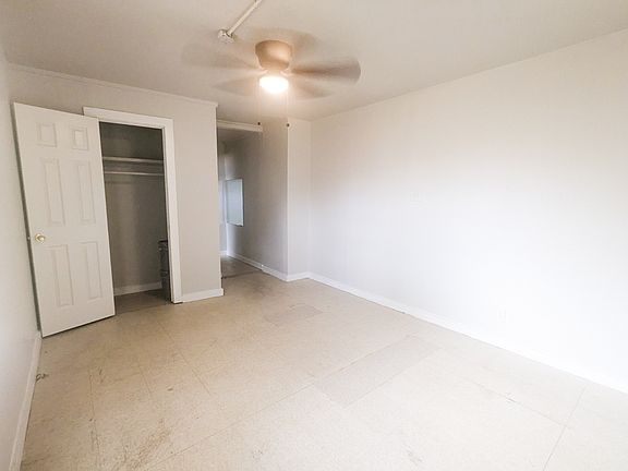 3rd image of 1326 Cantrell Dr #3