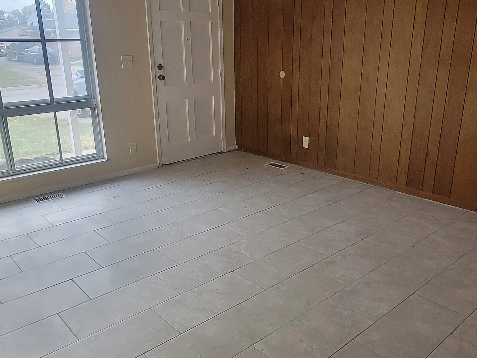 3 bed, 1100 sqft, $1,600 — Photo 3