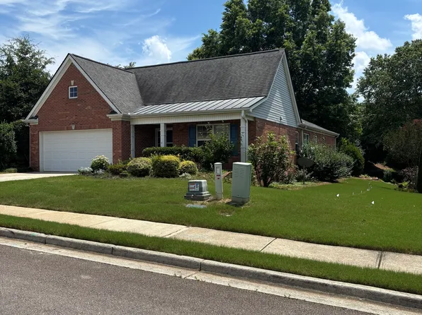 47 Blakewood Ct, Jefferson, GA 30549