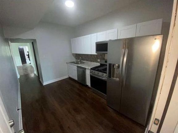 4th image of 7400 S Kenwood Ave APT 2