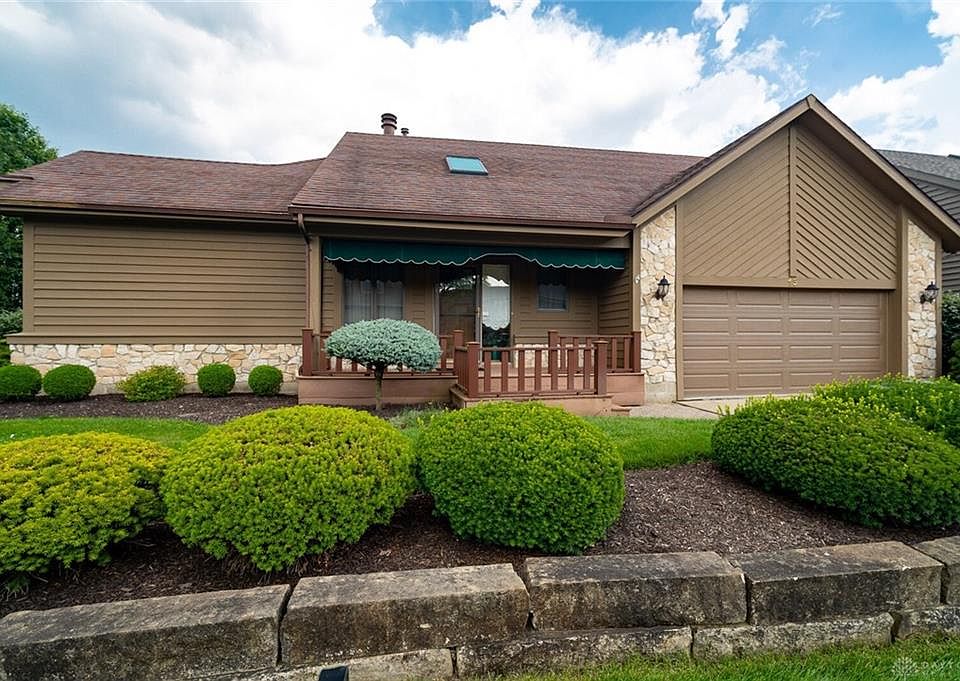 1st image of 15 Colony Park Dr