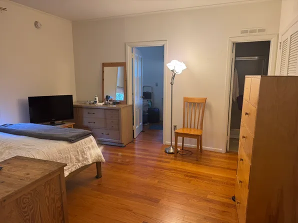 424 E Seneca St, Ithaca, NY 14850