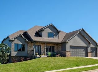 5036 Southern Pl SW, Rochester, MN 55902