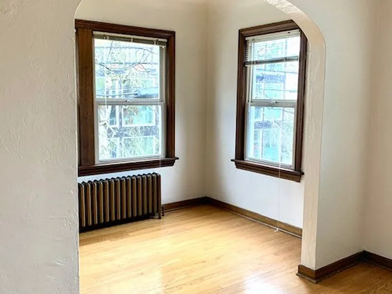 Catalina Apartments — Photo 7