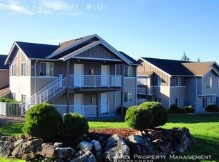 1007 24th St APT 101, Bellingham, WA 98225