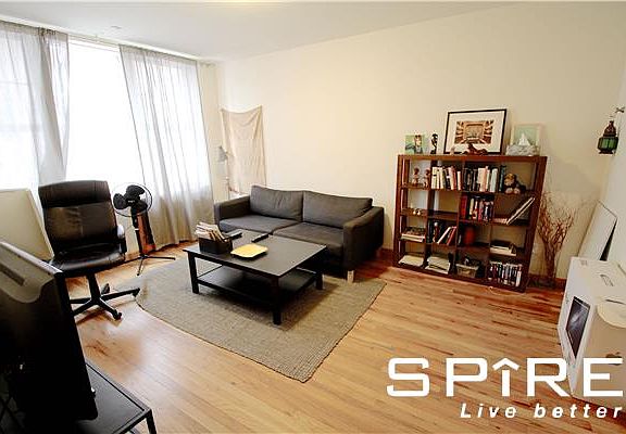 3rd image of 265 W 87th St APT 5A