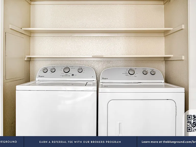 Washer/Dryer in Apartment