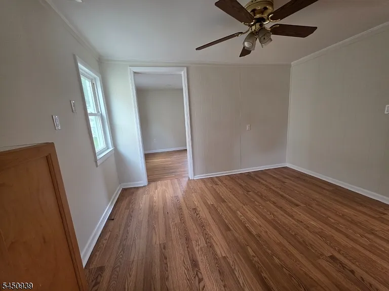 8 Clinton St — Photo 2