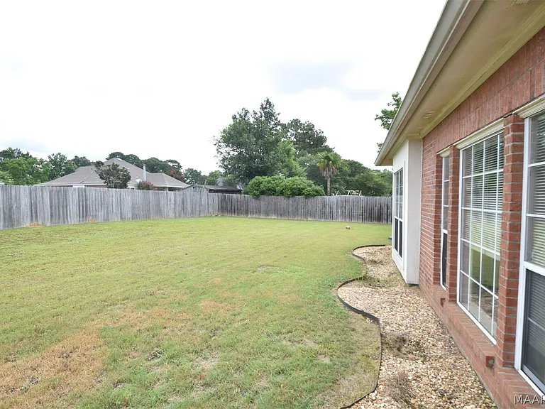 1691 Rambling Brook Ln — Photo 6