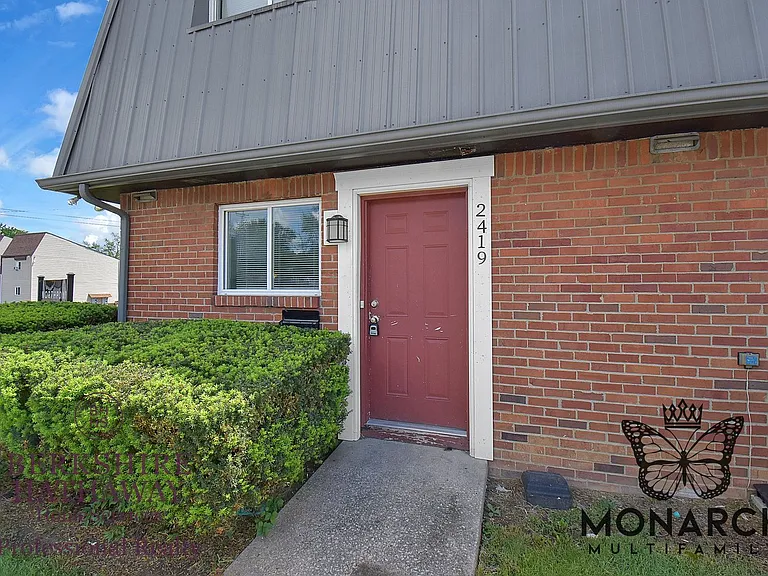 2375 Belcher Dr — Photo 20