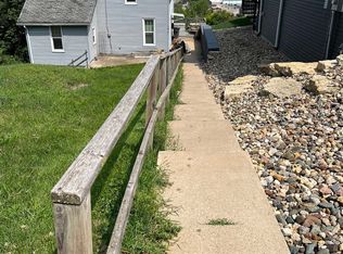 1970 Shelby St, Dubuque, IA 52001