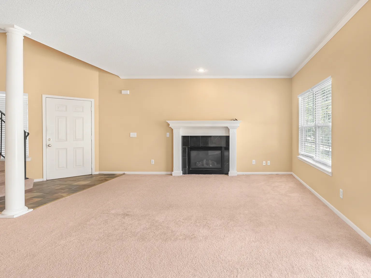 3 bed, 2.5 bath, 1750 sqft, $2,500 — Photo 3