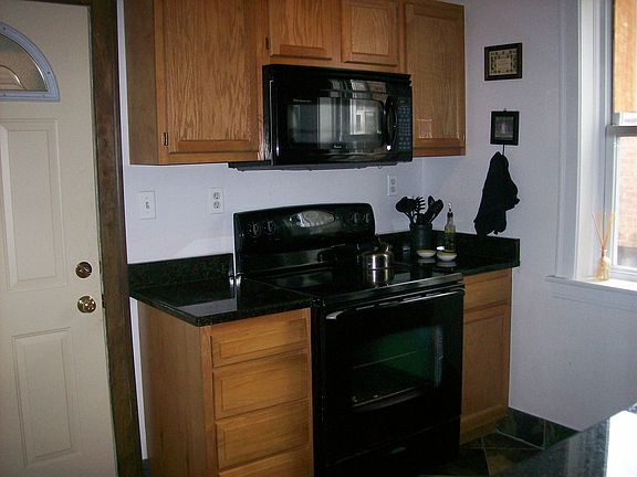 5th image of 10537 S Hale Ave #3W