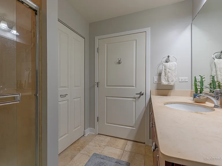 901 W Madison St #614 — Photo 14