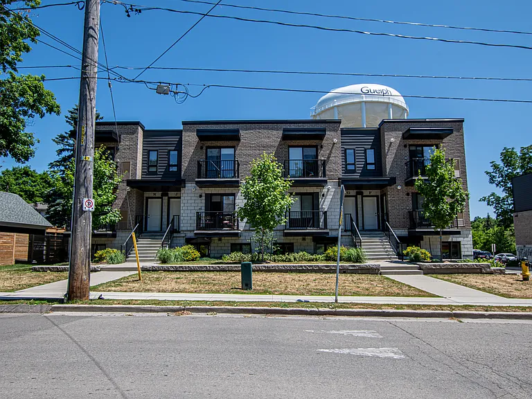 253 Exhibition St — Photo 16