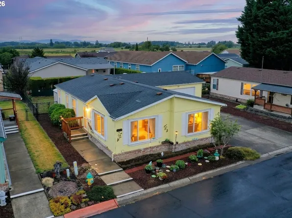 51408 SE Springlake Loop #142, Scappoose, OR 97056