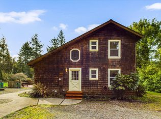 529 Riverside Park Rd, Carlotta, CA 95528