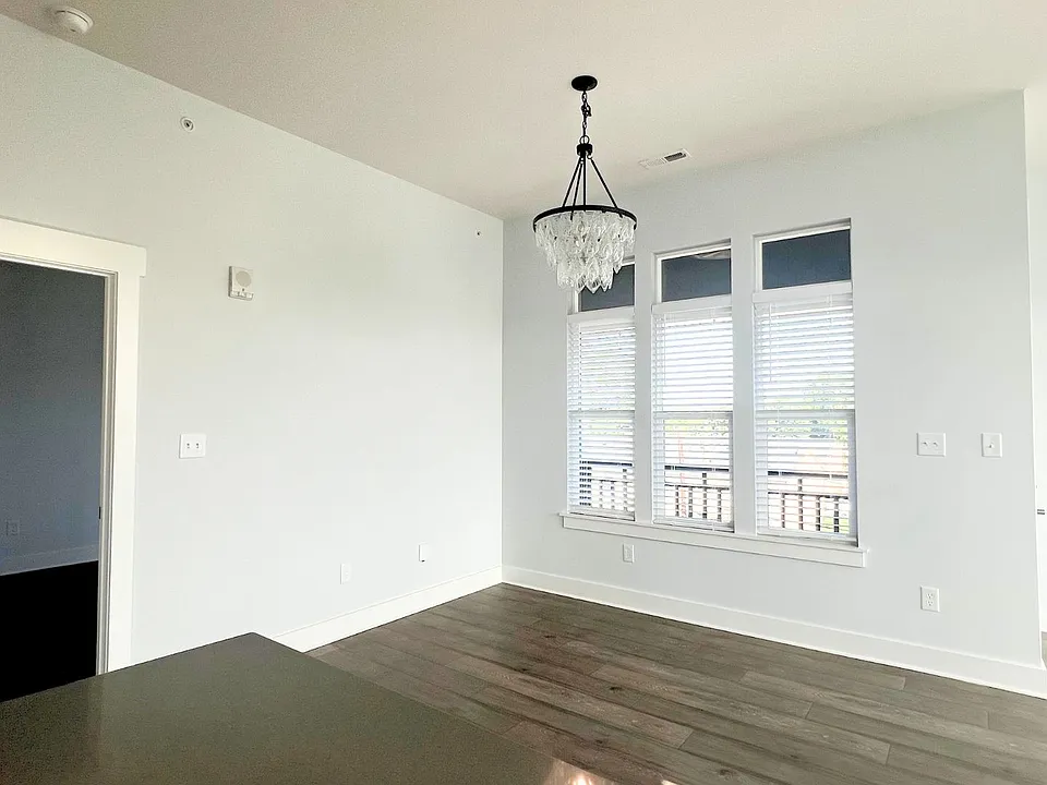 935 McAlway Rd #306