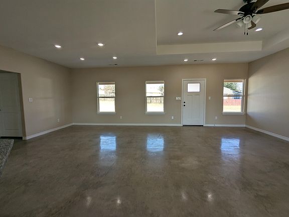 4th image of 1017 Fieldstone Dr