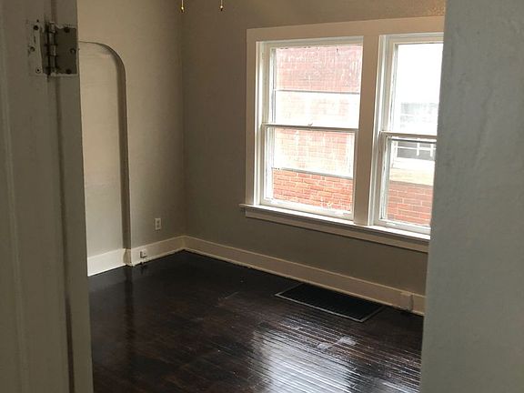 3rd image of 3538 College Ave