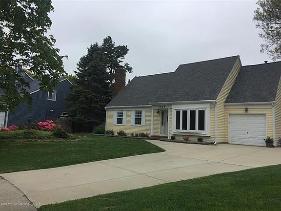 2nd image of 1424 Weeping Willow Ct