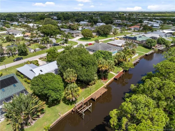 1339 SE Coral Reef Street, Port St Lucie, FL 34983