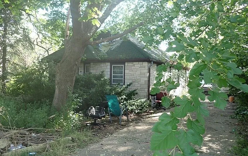 8600 West Fond Du Lac AVENUE photo 1