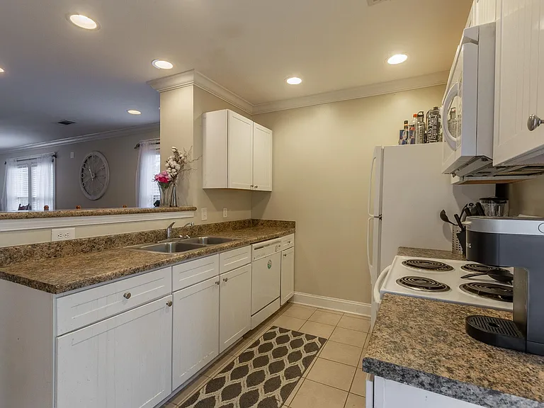 1725 Harvey Mitchell Pkwy S #4011 — Photo 11