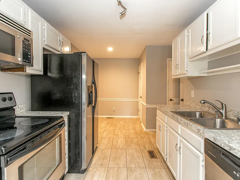 1124 Turkey Foot Rd #C — Photo 1