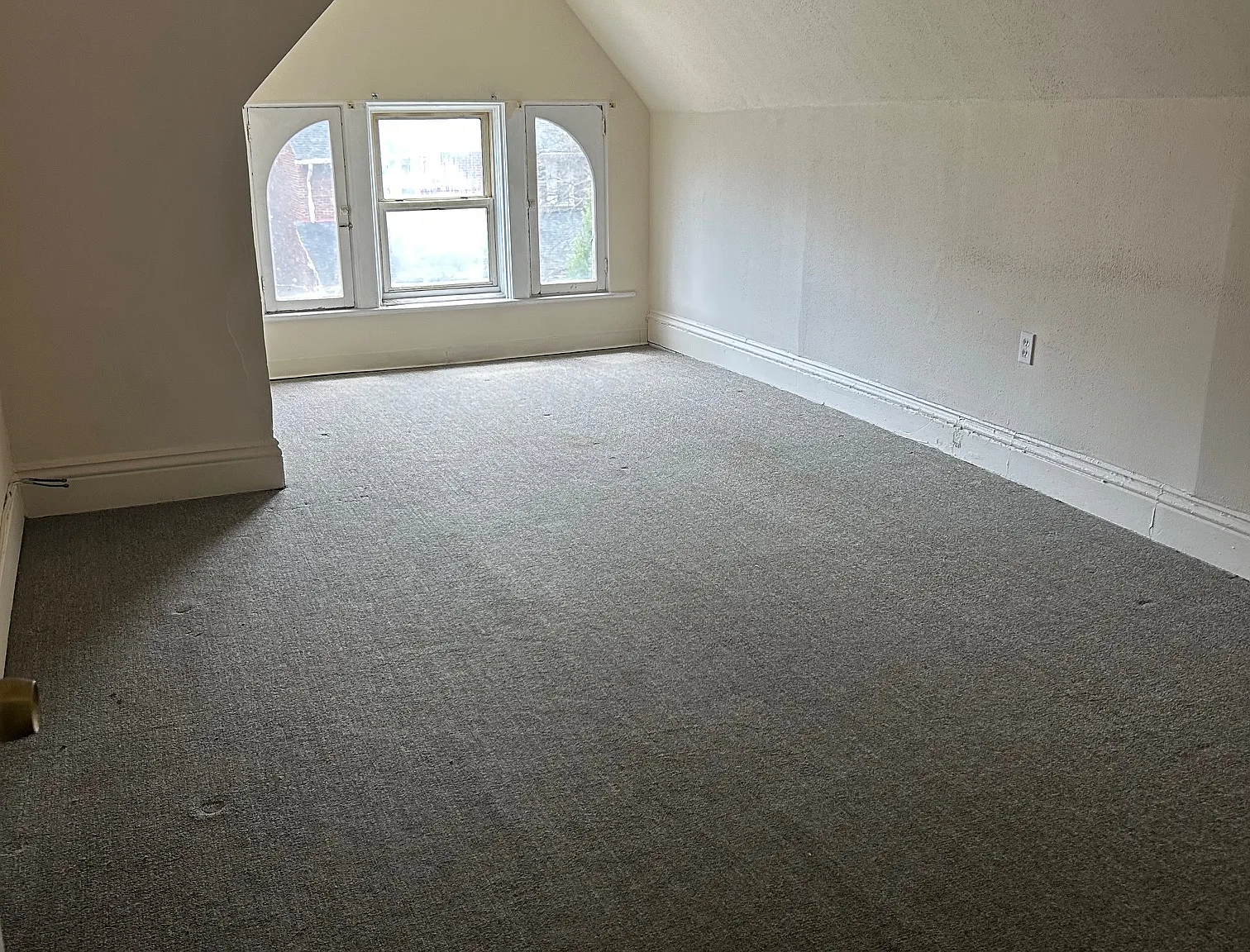 2 bed, $1,095 — Photo 4