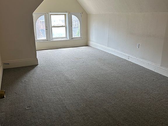 4th image of 5491 Hays St APT 3
