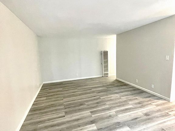5th image of 4530 E 4th St #1G