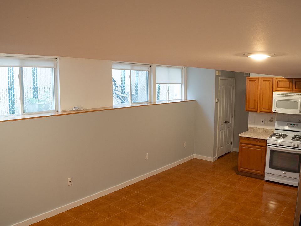 2nd image of 315 Norway Ave