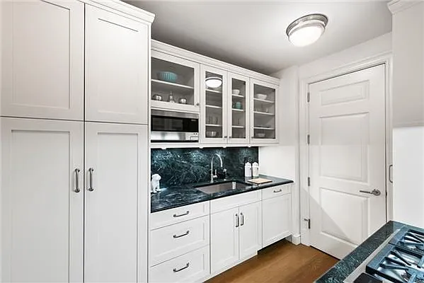 Sold by Engel & Völkers New York City | media 3