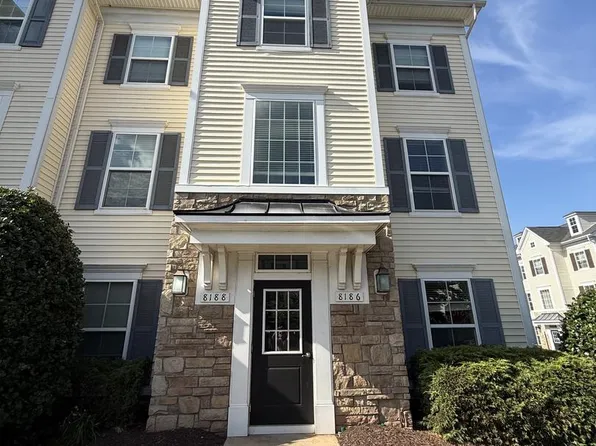 8186 Falls Grove Dr, Manassas, VA 20111