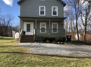 24 Hudson Ter, Marlboro, NY 12542